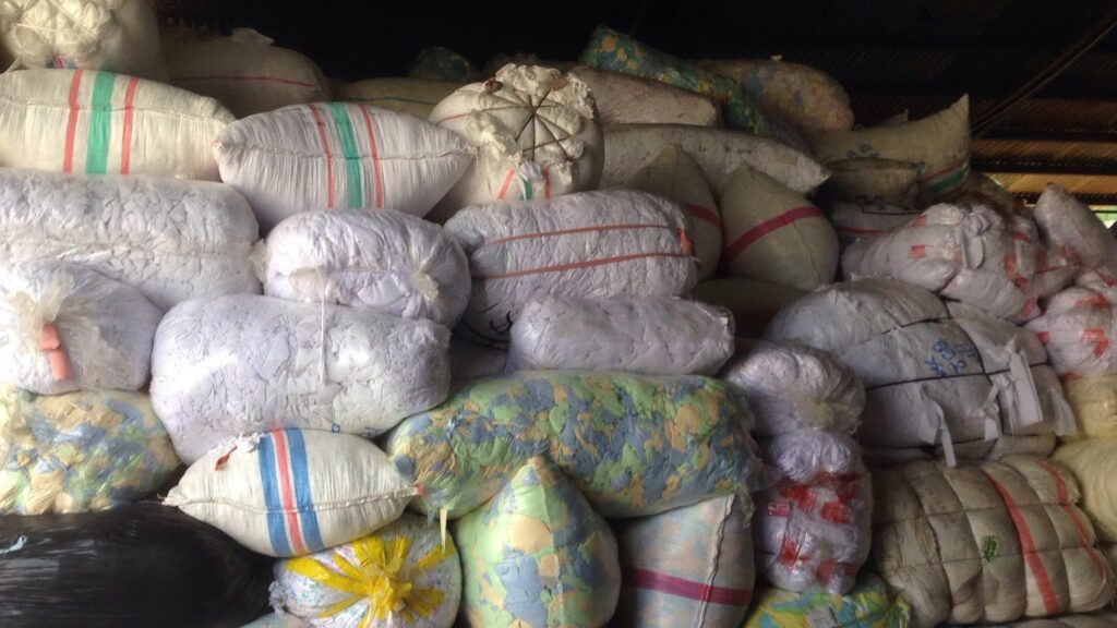 Distributor Kain majun di Cileungsi